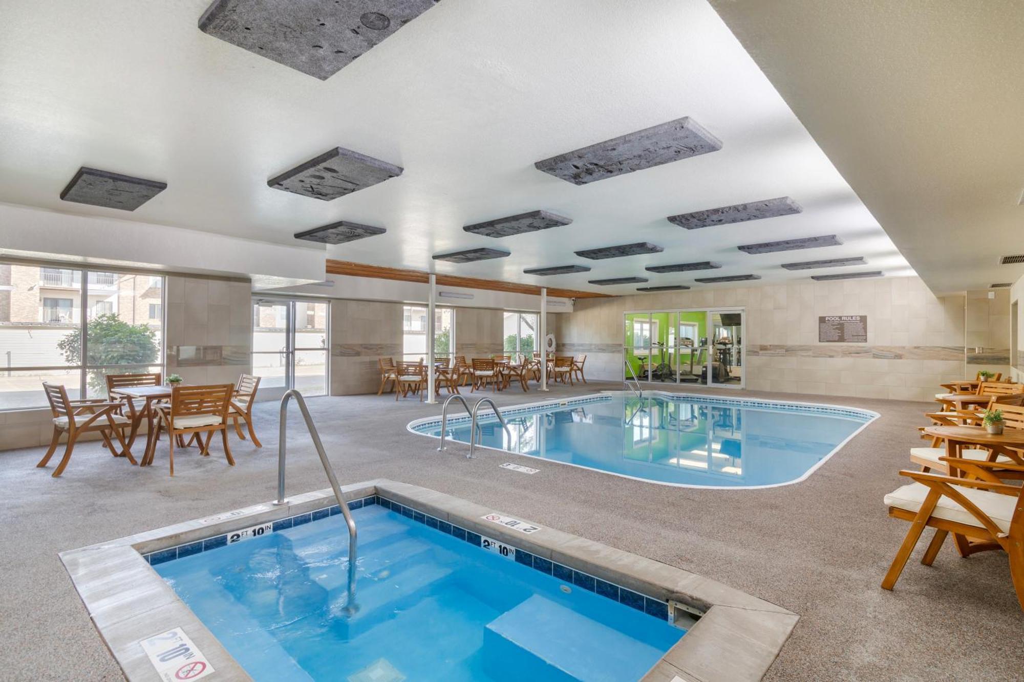 Everspring Suites Бисмарк Экстерьер фото